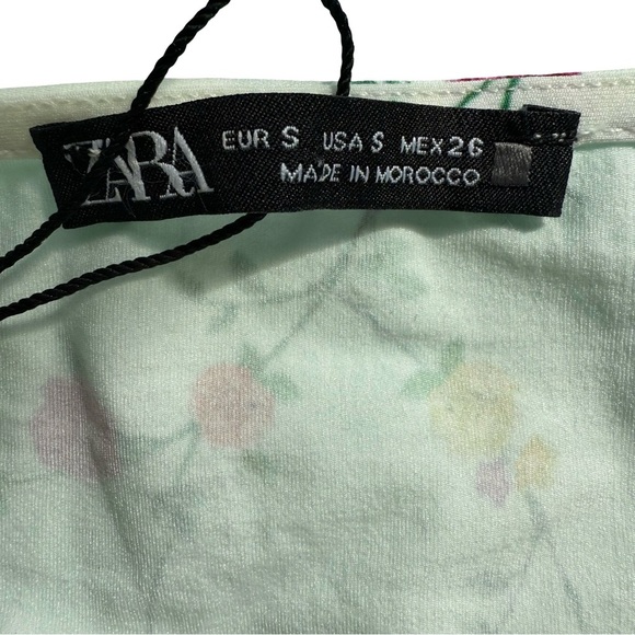 Zara White Floral Blouse with Red Accents Size S Cottagecore Boho Romamtic - Picture 3 of 12